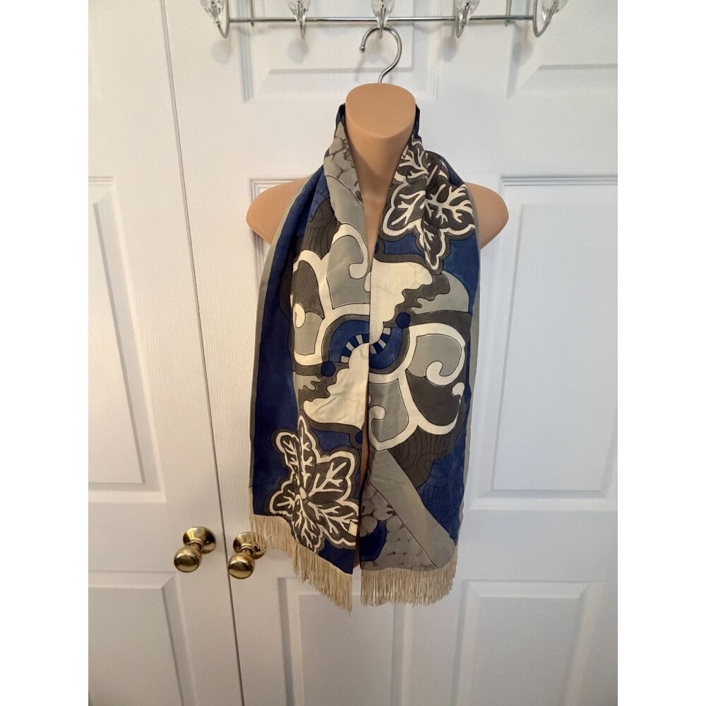 Fringed Rectangular Scarf Reversible Two Differen… - image 5